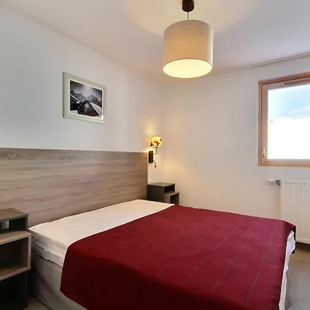 Bel 2 Pieces Avec Piscine Et Parking, 4 Personnes - Fr-1-455-23 * La Plagne