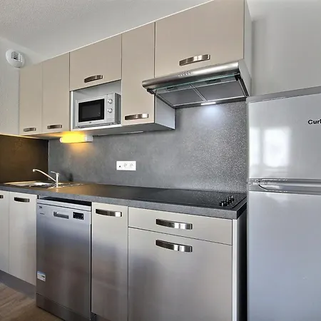 Apartamento Bel 2 Pieces Avec Piscine Et Parking, 4 Personnes - Fr-1-455-23