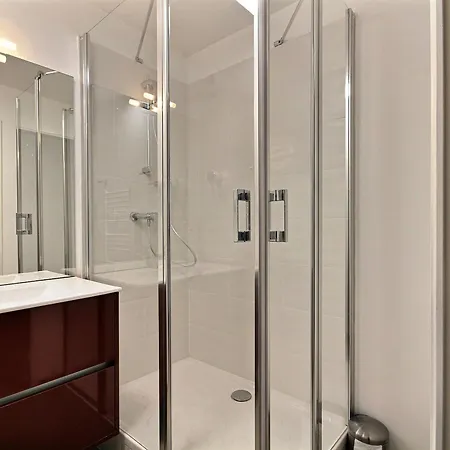 Bel 2 Pieces Avec Piscine Et Parking, 4 Personnes - Fr-1-455-23 Appartement La Plagne