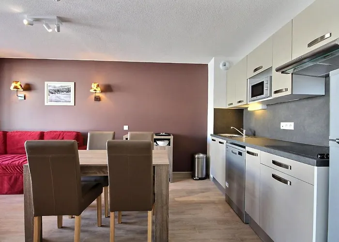 Bel 2 Pieces Avec Piscine Et Parking, 4 Personnes - Fr-1-455-23 *